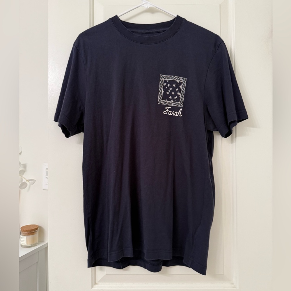 Men’s Farah T-shirt, size large (Tee)